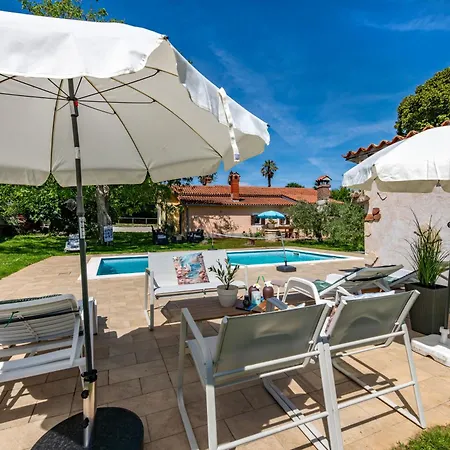 Noela, A Cozy Surrounded By Nature Near The Sea Tatil Evi